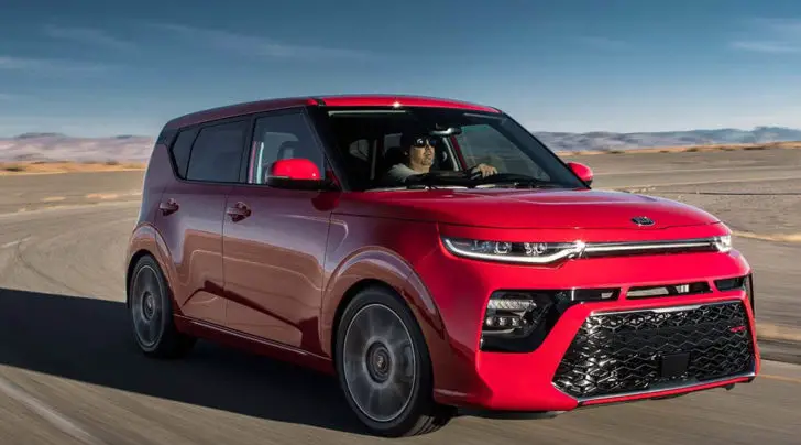 Новый kia soul 2023